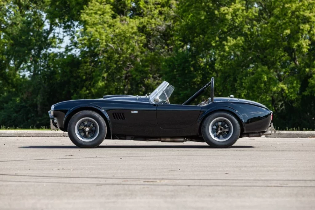 shelby cobra 289 steve mcqueen 5 Motor16