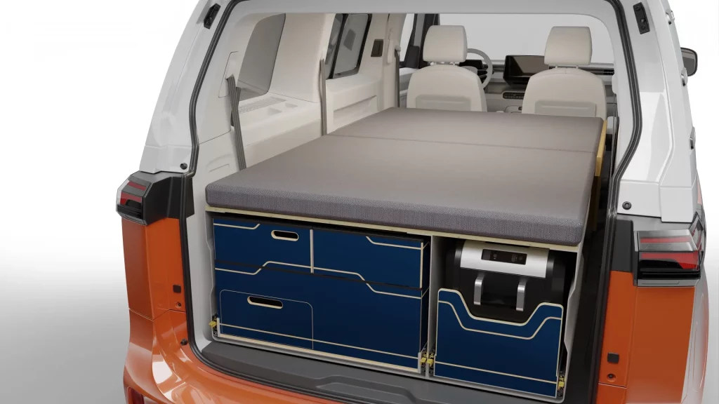 volkswagen id buzz box sleeper by peace vans 100938705 10 Motor16