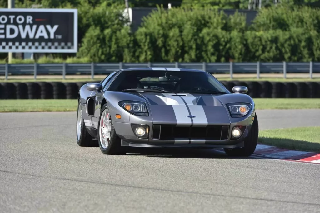 2004 Ford GT Prototipo Mecum 6 Motor16