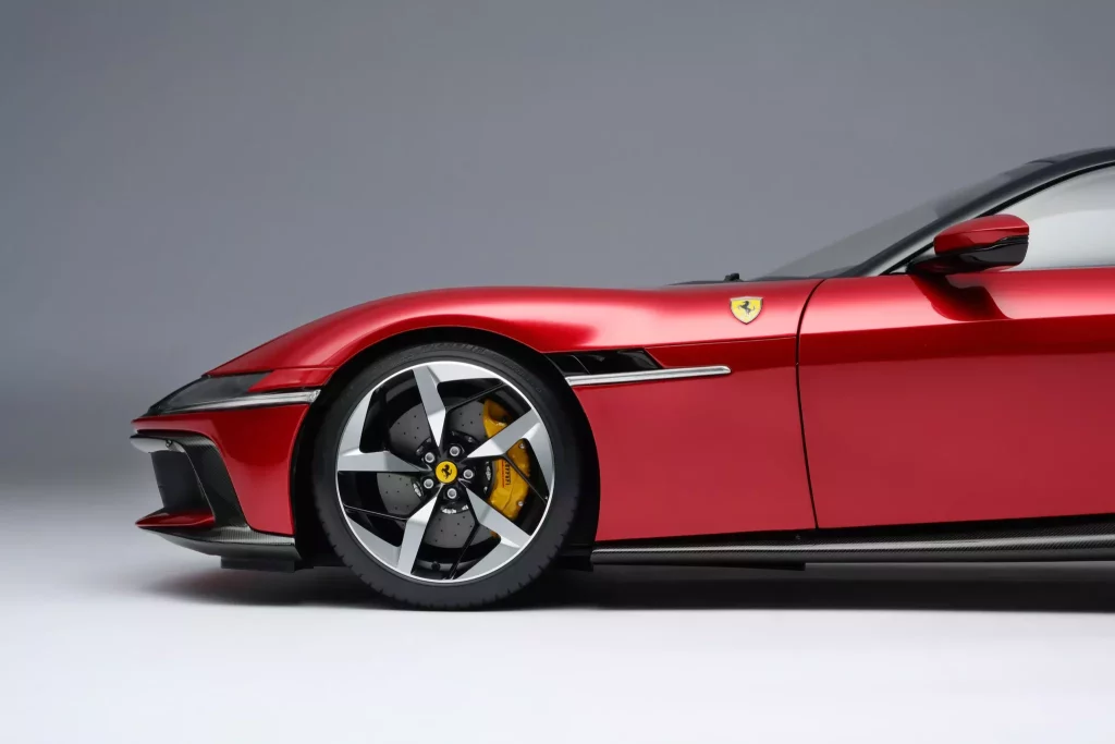 2024 Amalgam Ferrari 12Cilindri 25 Motor16