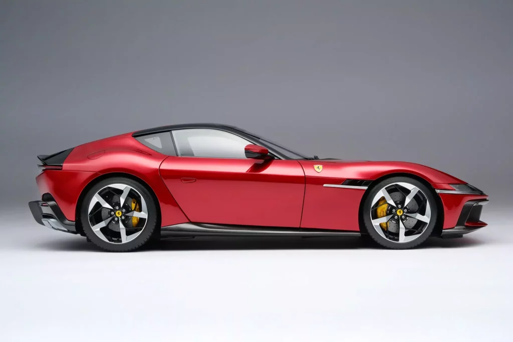 2024 Amalgam Ferrari 12Cilindri 8 Motor16