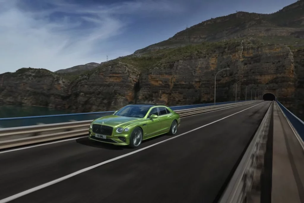 2024 Bentley Flying Spur PHEV 2 Motor16