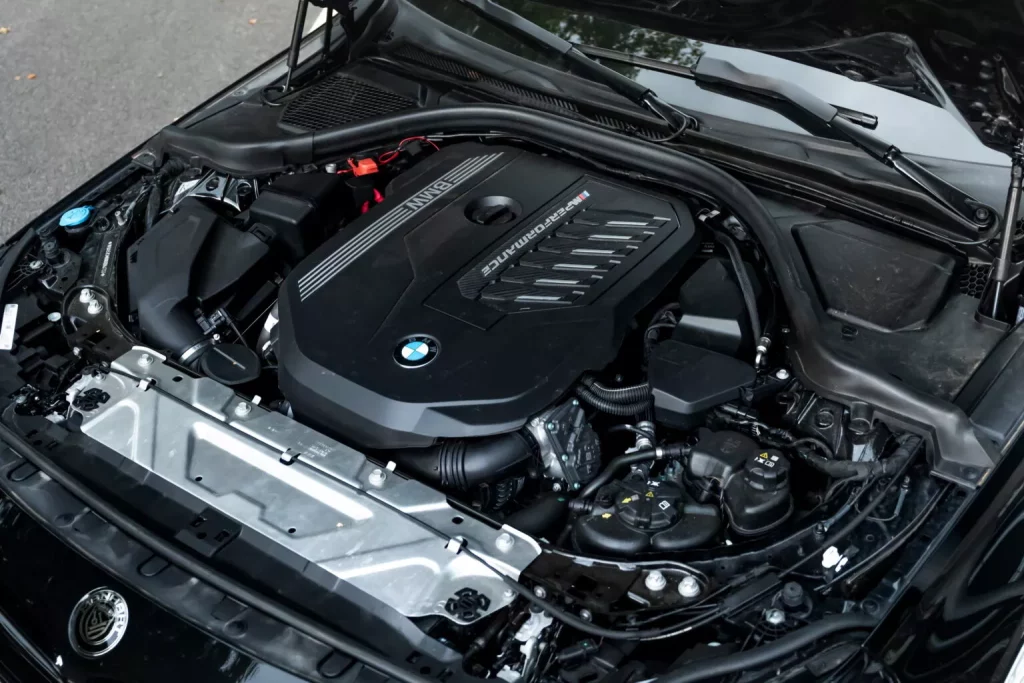 2024 BMW M240i. Manhart MH2 450. Imagen motor.