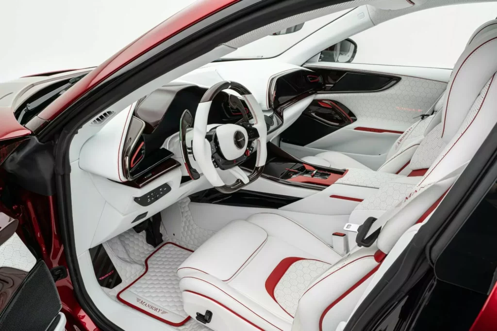 2024 Ferrari Purosangue. Mansory Pugnator. Imagen interior.