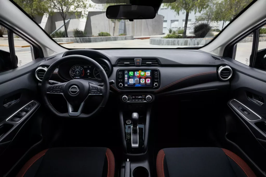 2024 Nissan Versa. Imagen interior.