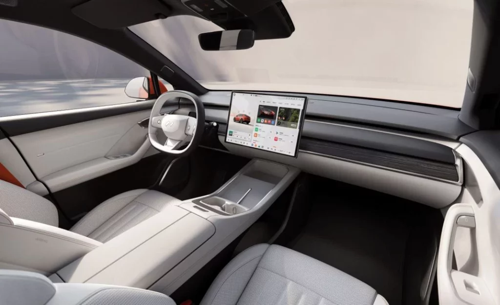 2024 Onvo L60. Imagen interior.