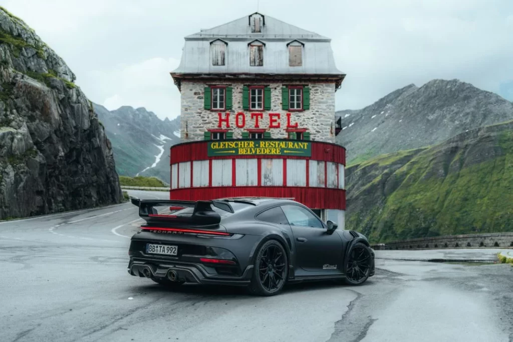 2024 Porsche 911 Turbo. TechArt Monochrome. Imagen exterior.