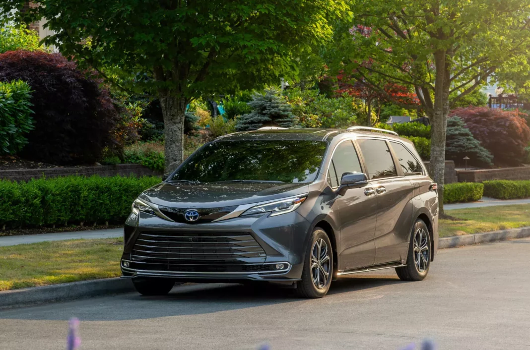 2024 Toyota Sienna. Imagen portada.