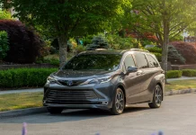 Toyota Sienna: Un monovolumen tan inteligente que te llama a casa