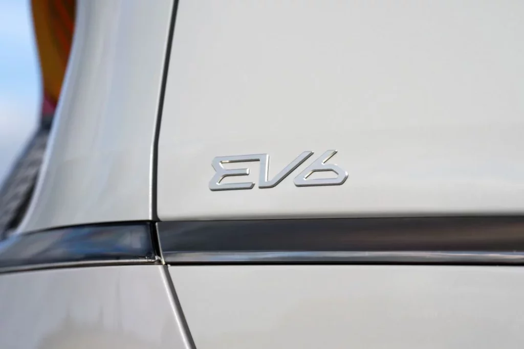 2024 kia ev6 UK 32 Motor16