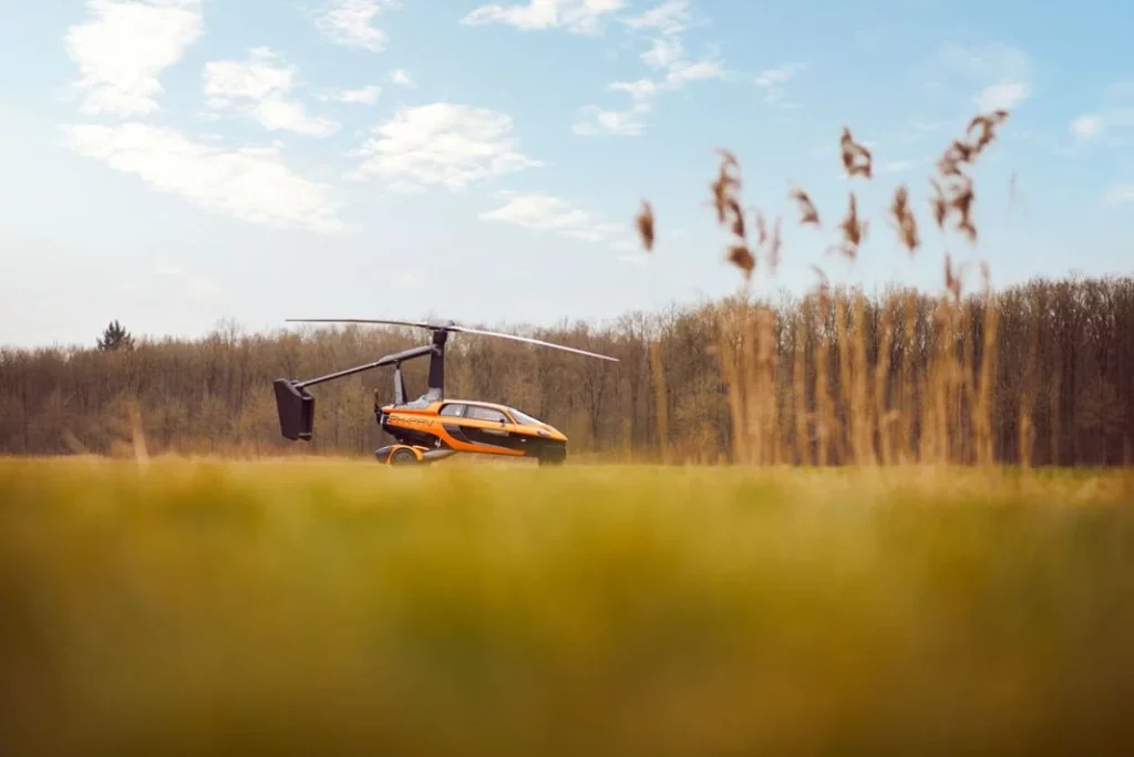 Flying Car PAL V Liberty 2 Motor16