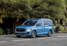 El Ford Tourneo Connect PHEV ya tiene precio. Y su versión comercial también