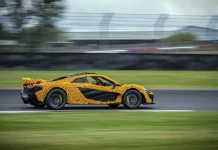 El McLaren P1 construido con piezas de Lego es real y ya hay un piloto que lo ha probado