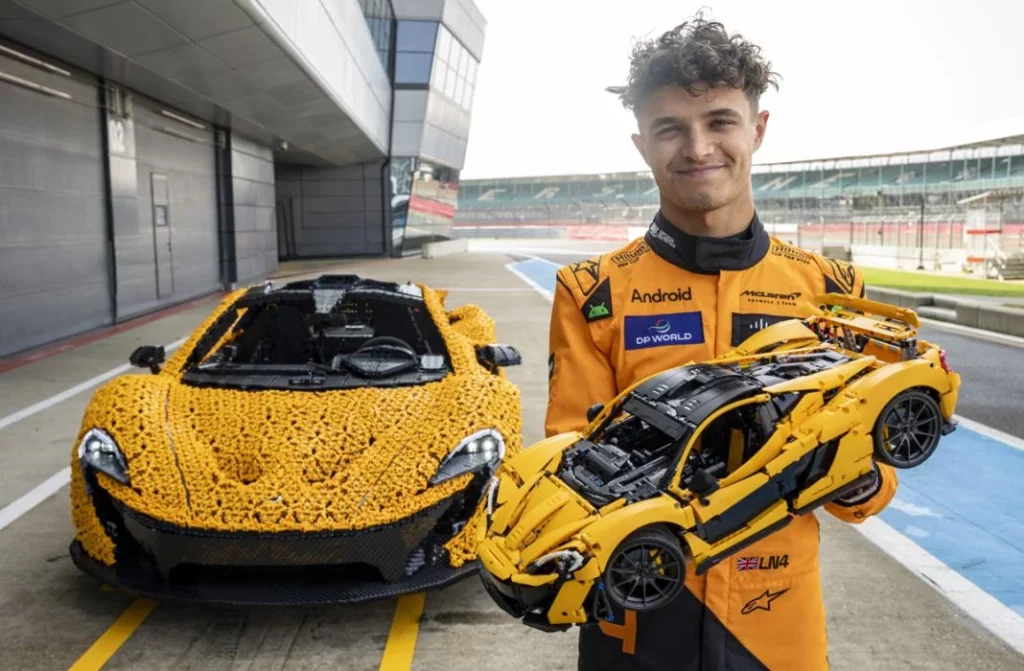 LandoNorris Silverstone LEGOTechnicMcLarenP15 Motor16