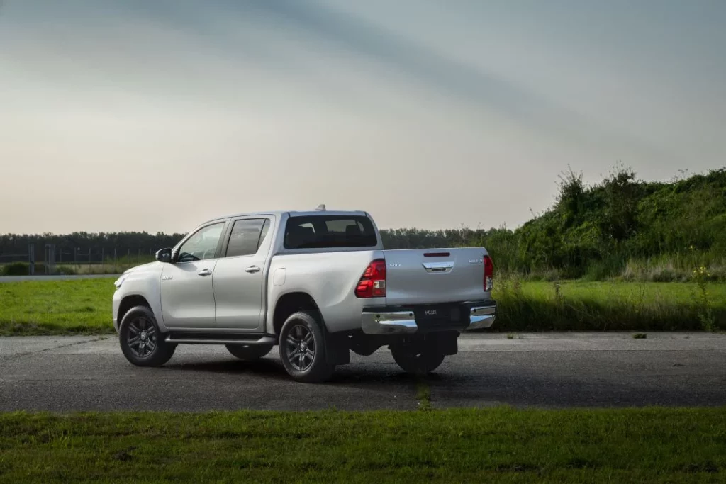 Toyota Hilux Hybrid 48V 9 Motor16