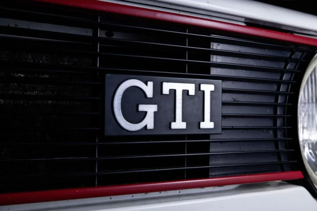 Volkswagen Golf I GTI 8 Motor16