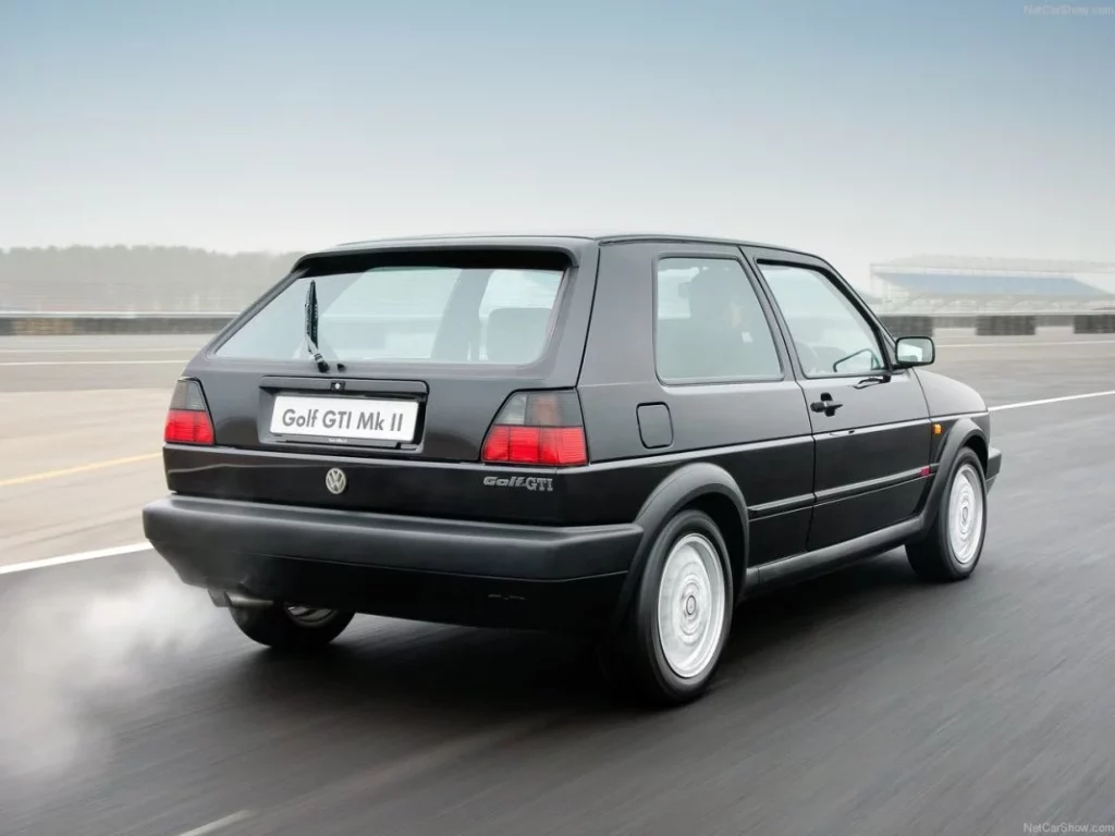 Volkswagen Golf II GTI 28 Motor16