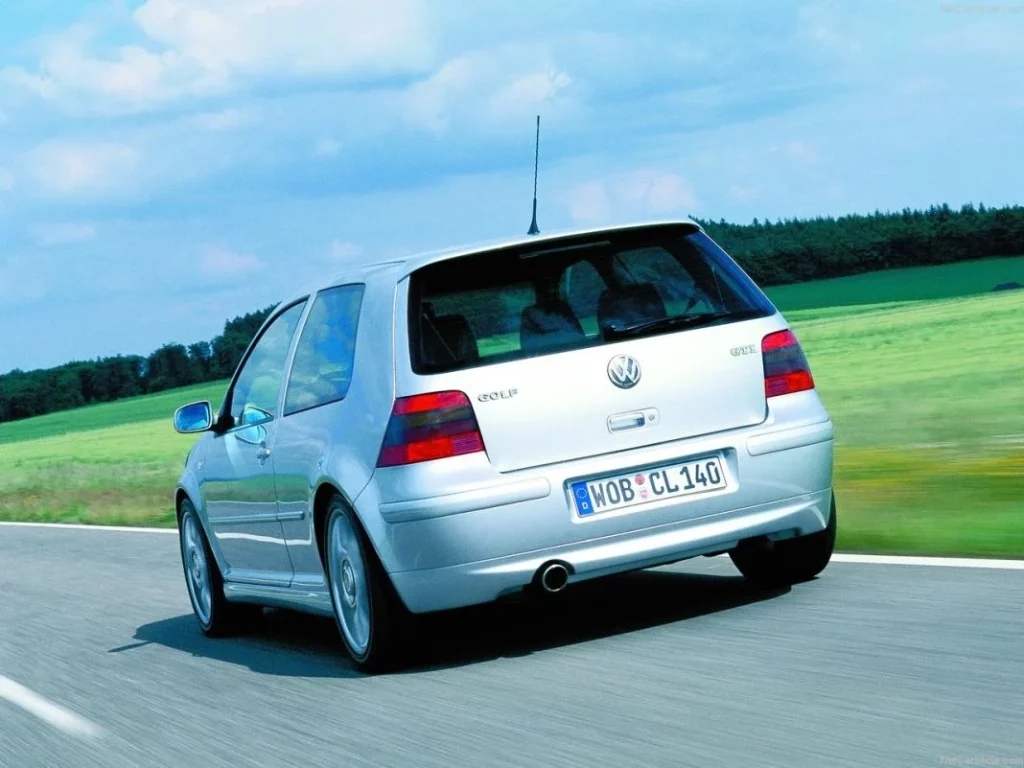 Volkswagen Golf IV GTI 13 Motor16