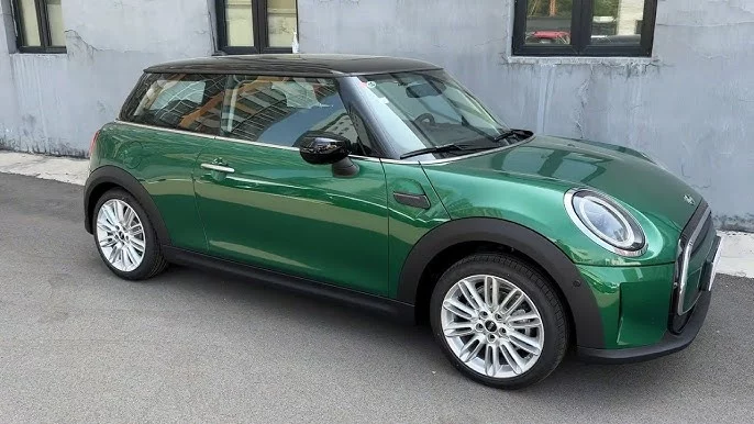 El Mini Cooper que conduce Pedri González