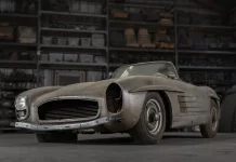 La locura de pagar un millón por algo que parece un Mercedes-Benz 300 SL Roadster