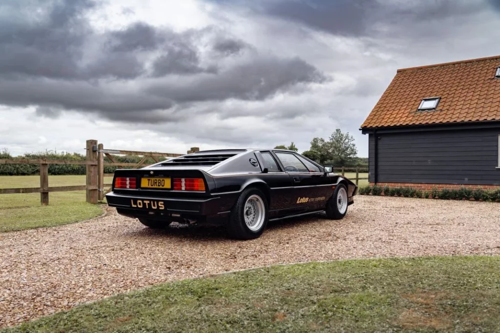 1980 Lotus Esprit Essex Turbo 13 Motor16