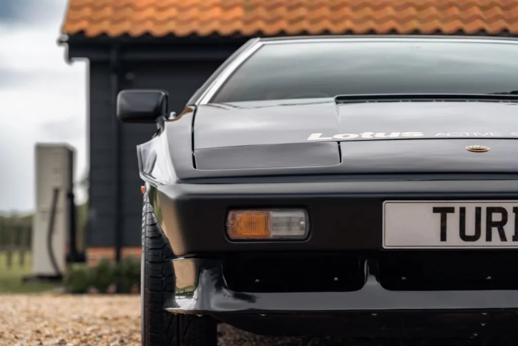 1980 Lotus Esprit Essex Turbo 35 Motor16