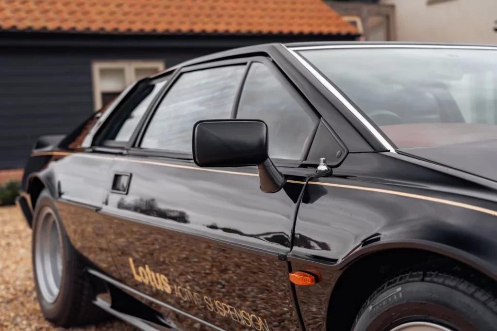 1980 Lotus Esprit Essex Turbo 37 Motor16