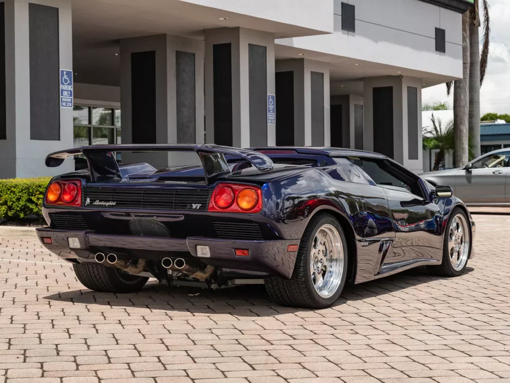 2002 Lamborghini Diablo VT Roadster. Réplica. BaT. Imagen trasera.