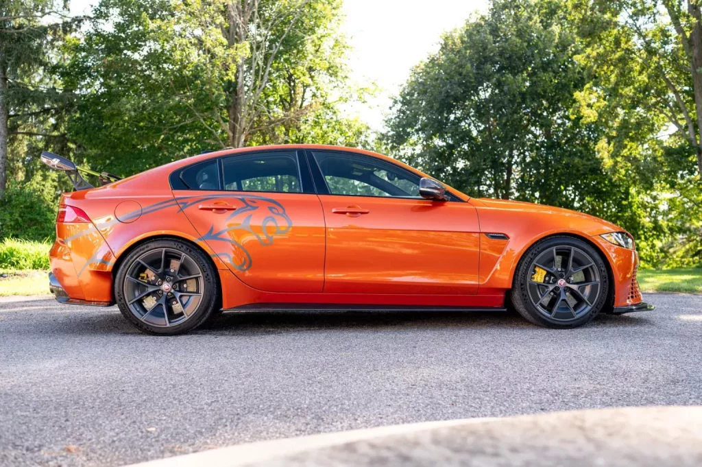 2019 Jaguar XE SV Project 8 BaT 13 Motor16