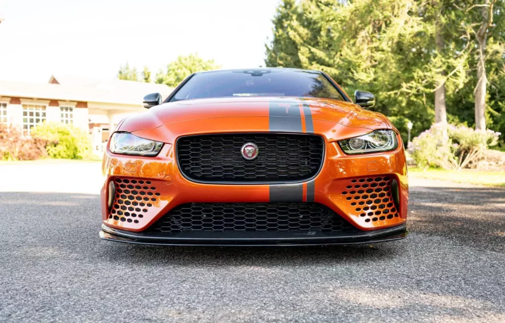 2019 Jaguar XE SV Project 8 BaT 15 Motor16