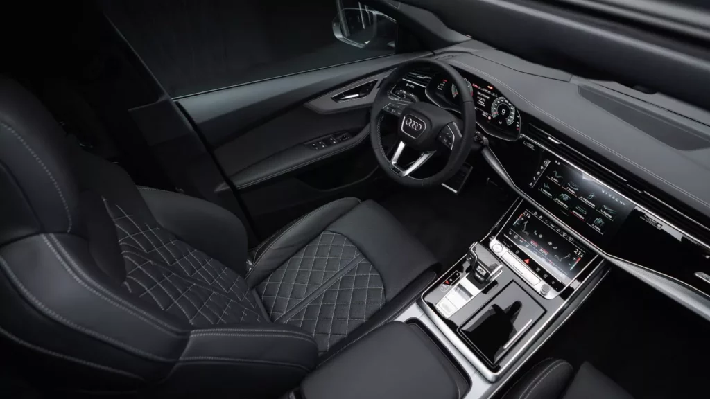 2024 ABT Audi Q8. Imagen interior.