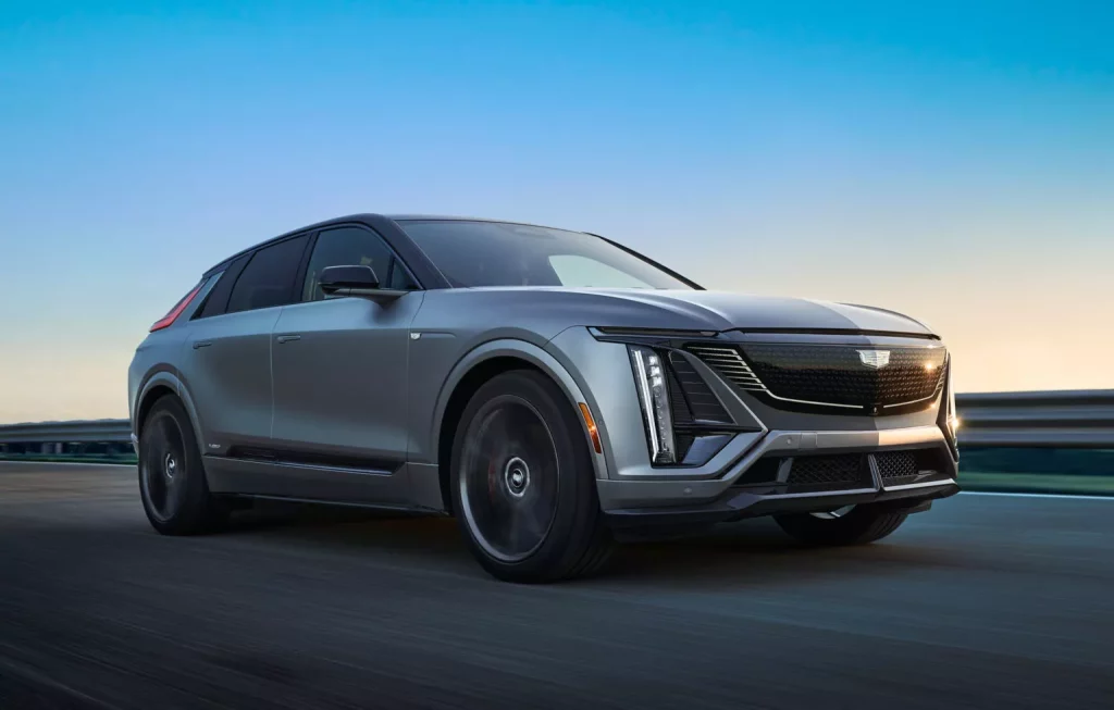 2024 Cadillac Lyriq-V. Imagen delantera.