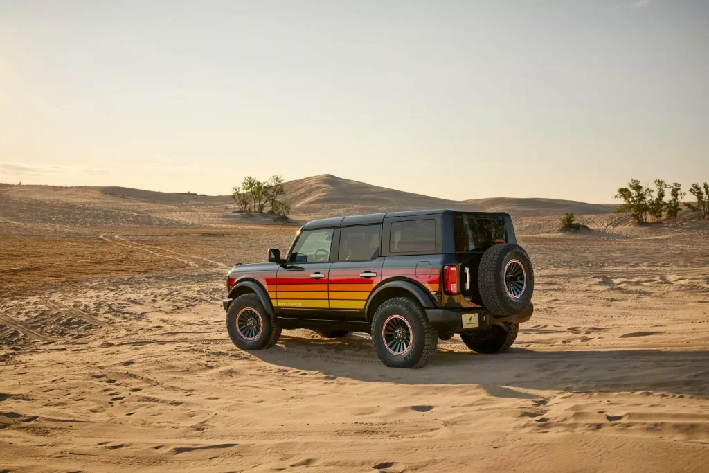 2024 Ford Bronco Free Wheeling. Imagen trasera.