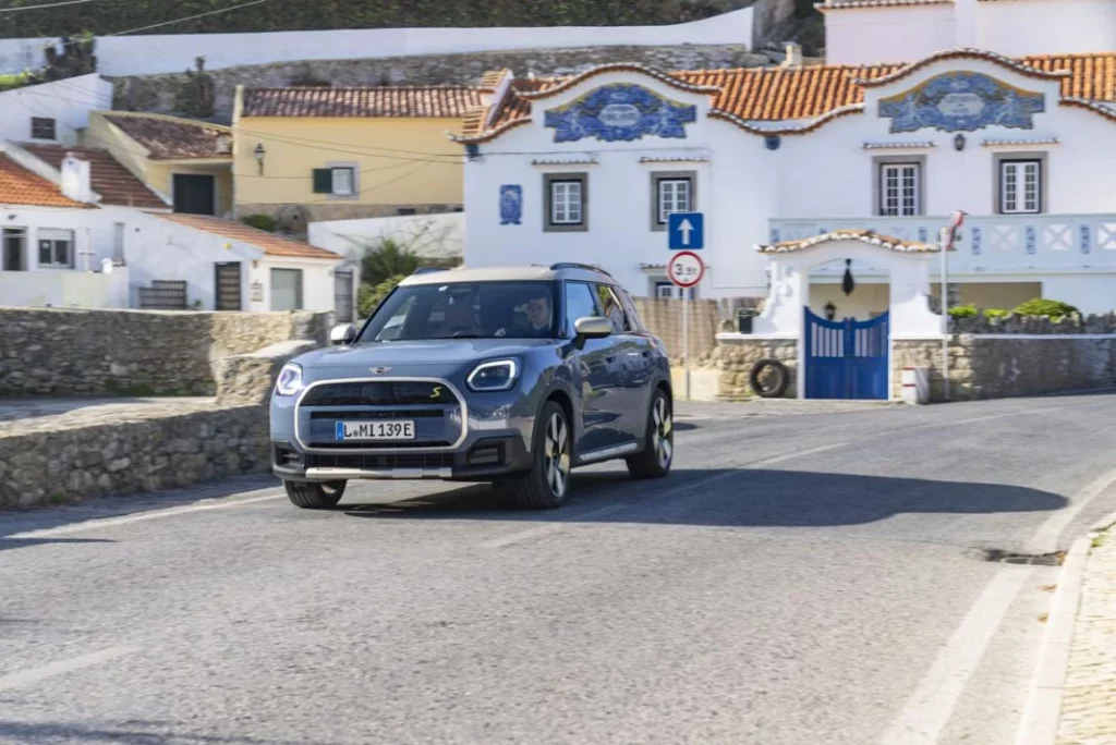 4mini countryman se a Motor16