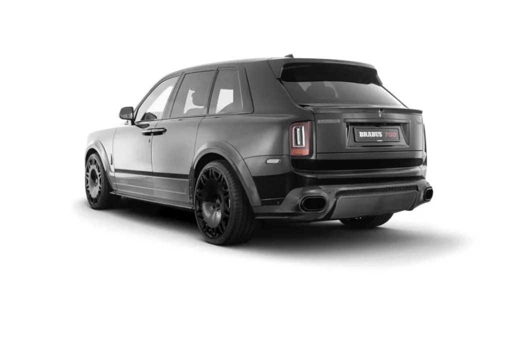 BRABUS 700 Cullinan 3 Motor16