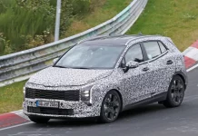 El Kia Sportage 2025 vuelve a Nürburgring y nos deja ver su interior