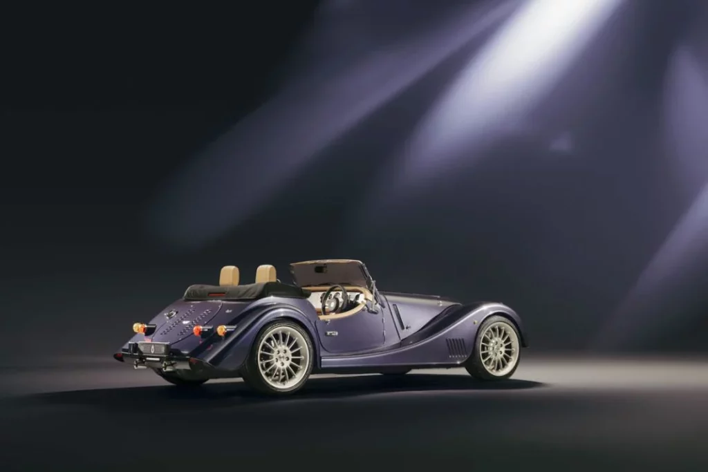 Morgan Plus Six Pinnacle 01 2 Motor16