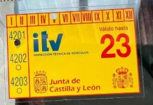 Esto es lo que le va a pasar a las pegatinas de la ITV desde ya