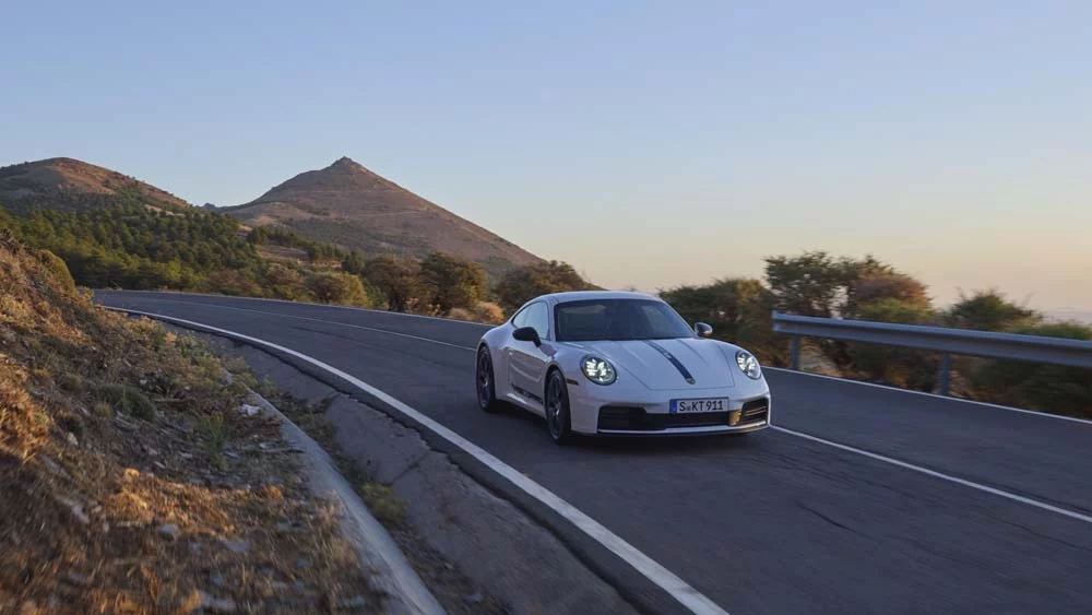 Porsche 911 Carrera T 7 Motor16