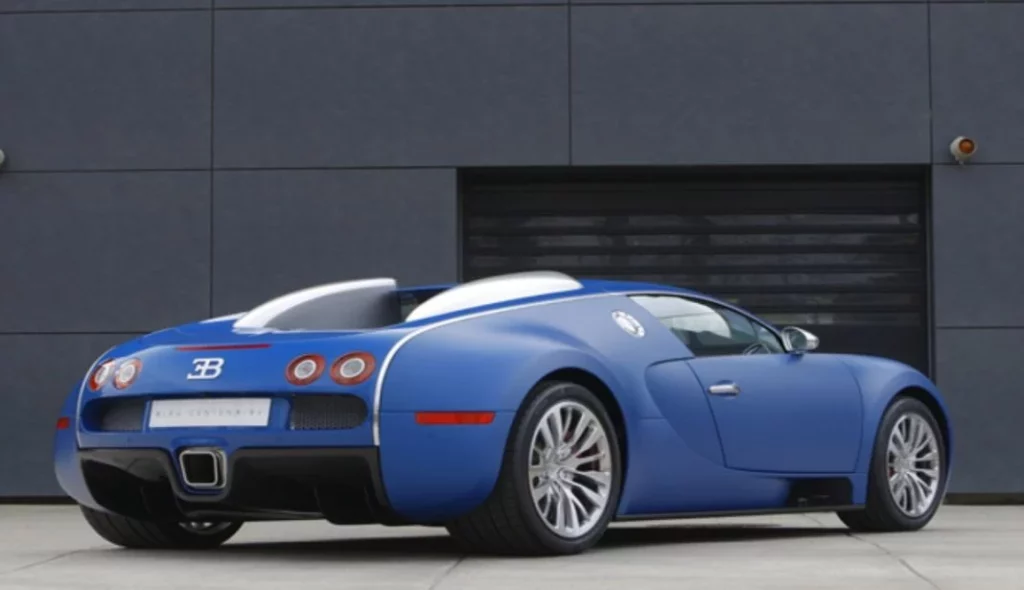 El Bugatti como reflejo del nuevo estilo de vida que lleva Iniesta