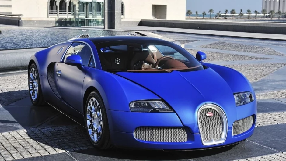 Los detalles del Bugatti Veyron, el lujoso coche de Andrés Iniesta