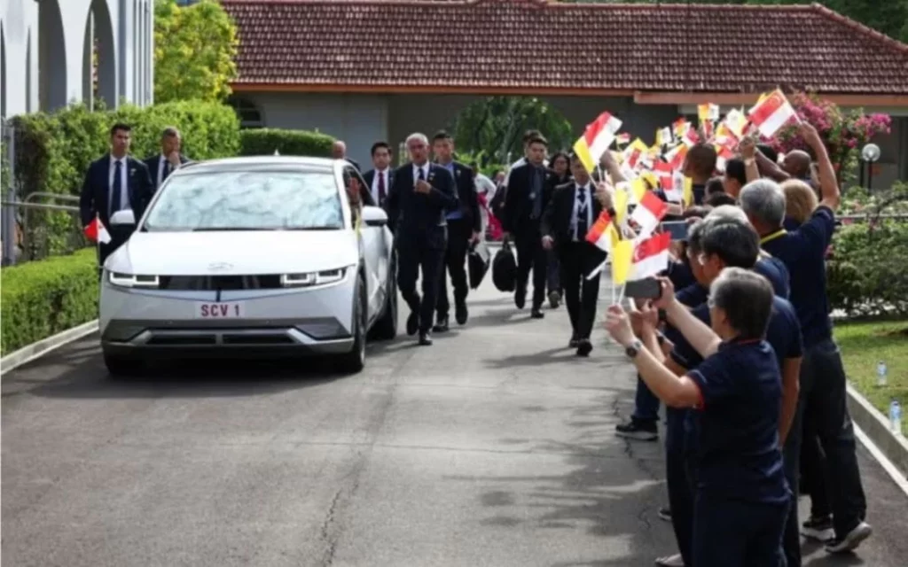 Cuánto cuesta el Hyundai Ioniq 5 del Papa Francisco