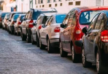 La multa que la DGT te va a poner si tu coche no tiene seguro y está aparcado en la calle