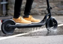 La ciudad de 200.000 habitantes donde la Policía pone 15 denuncias al día a los patinetes y bicicletas