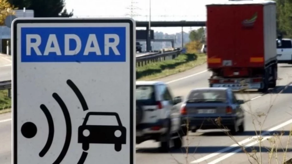 El truco casi infalible para engañar los radares de las carreteras.