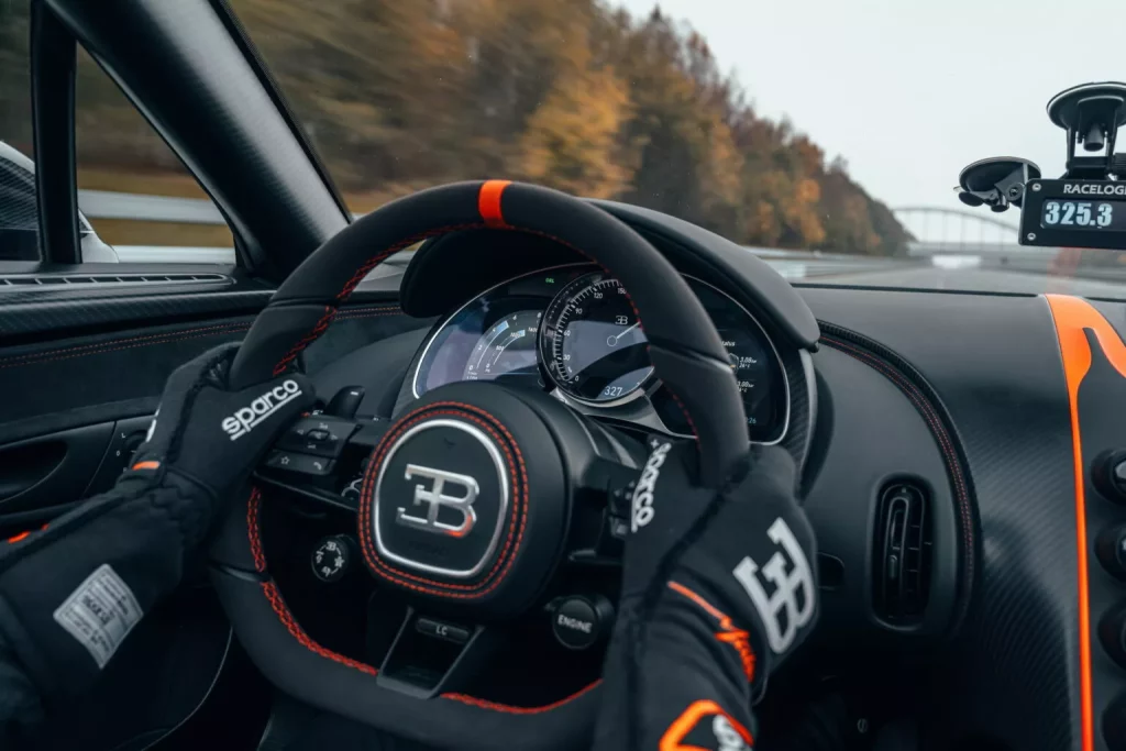 2024 Bugatti Mistral W16 World Record. Imagen interior.