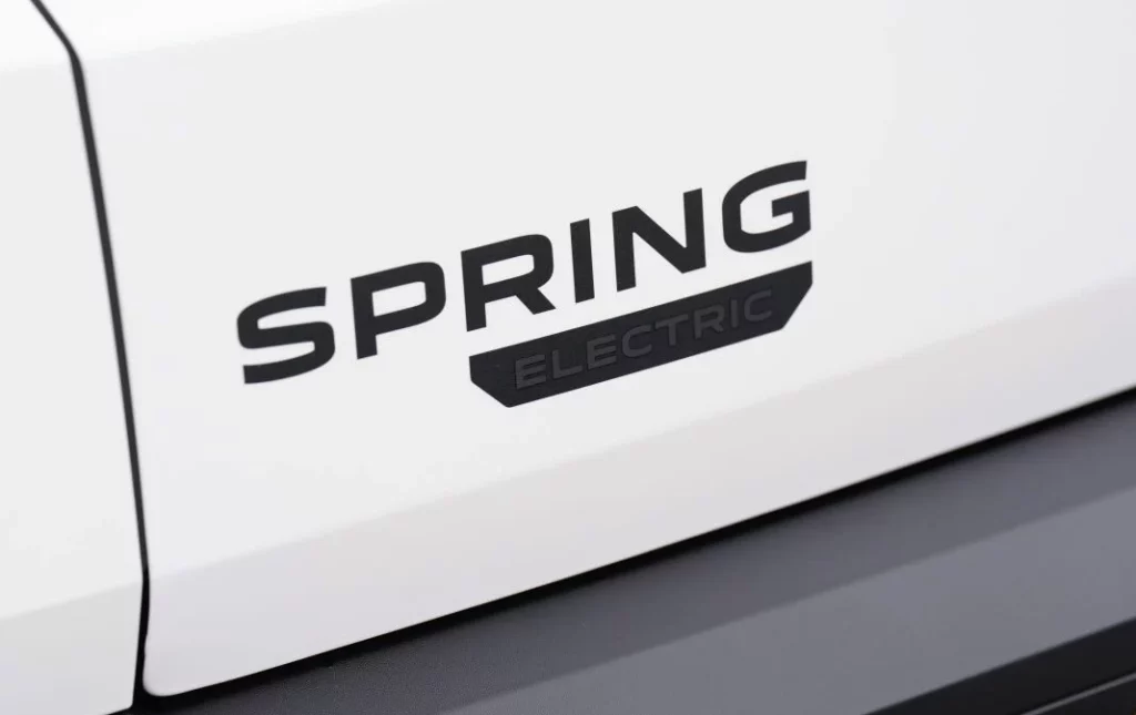 2024 Dacia Spring Cargo 9 Motor16