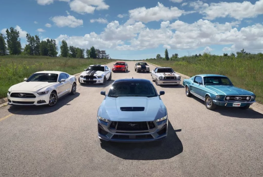 2024 Ford Mustang. Gama. Imagen generaciones.