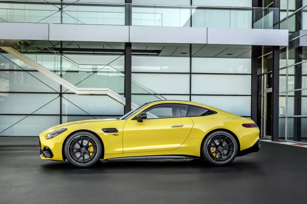 2024 Mercedes AMG GT 43 5 Motor16