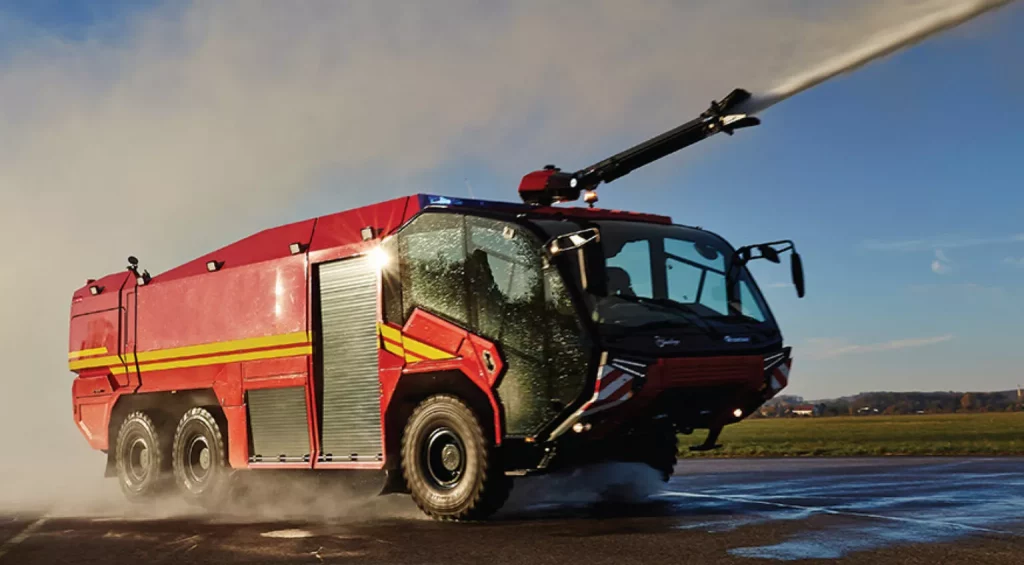 2024 Rosenbauer Panther 6x6 Electric. Imagen movimiento.